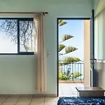 Vangelis 1 Apartment *