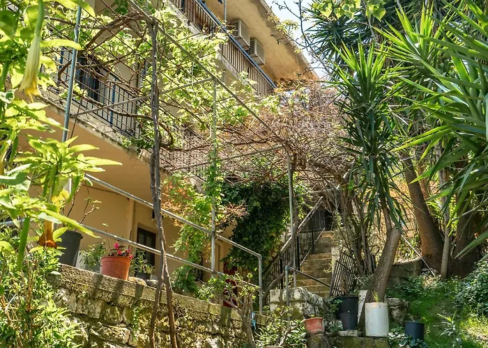 Vangelis 1 Appartement *